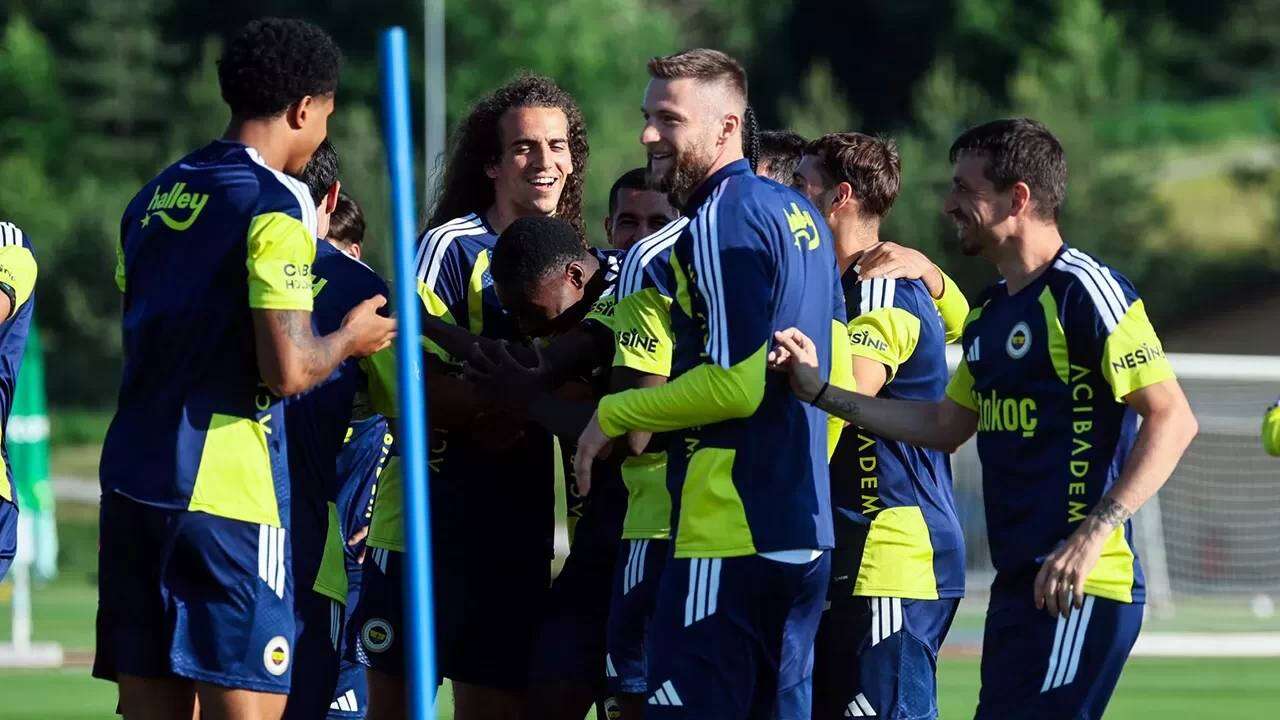 Fenerbahçe'de İsmail Kartal kadro dışı bırakmıştı: Aziz Yıldırım 1 isim için servet ödeyecek, işte faturası! 5